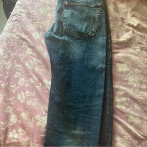 H&M Men’s baggy street wear 90s Navy and blue jeans. Size is 33/32.